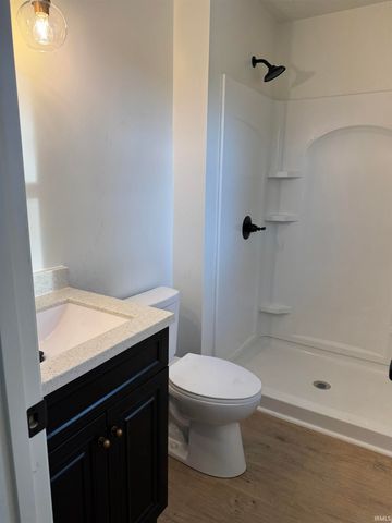 905 S County Road 550 E, Selma, IN 47383