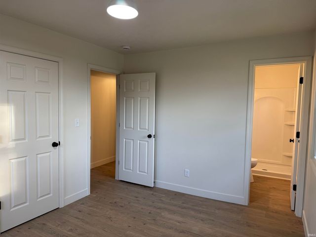 905 S County Road 550 E, Selma, IN 47383