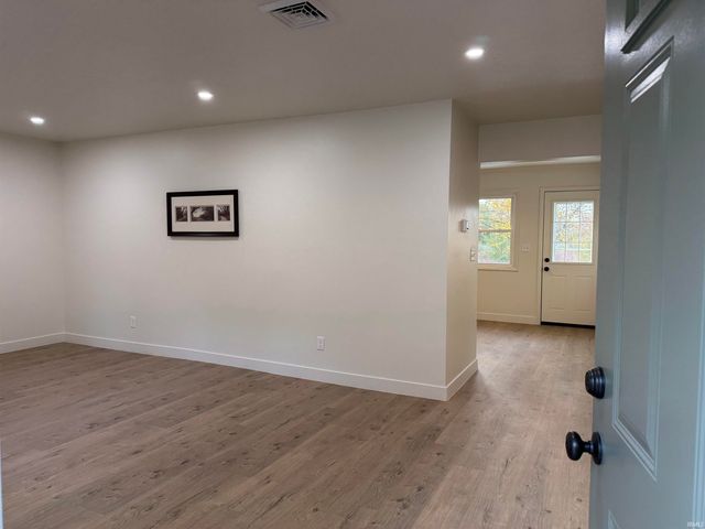 905 S County Road 550 E, Selma, IN 47383