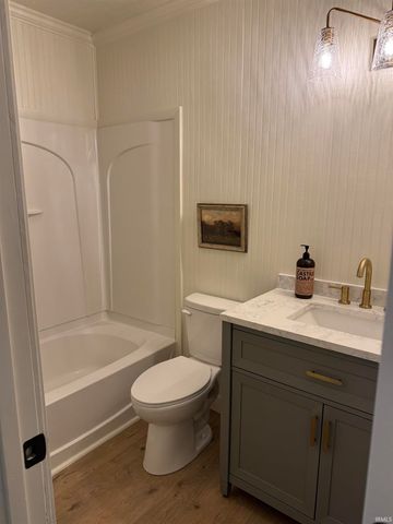 905 S County Road 550 E, Selma, IN 47383