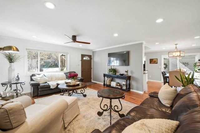 545 W Dunne Avenue, Morgan Hill, CA 95037