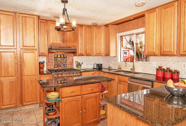 1012 Cedardale Drive, Las Cruces, NM 88005