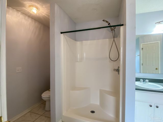 9121 Sebring Dr, Pensacola, FL 32506