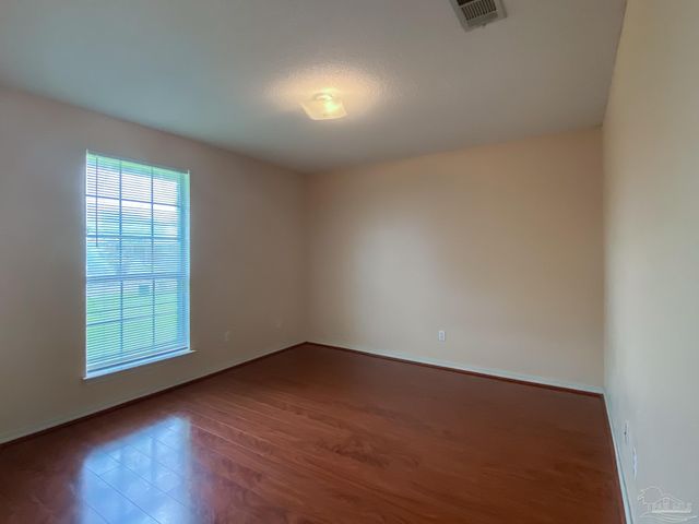 9121 Sebring Dr, Pensacola, FL 32506