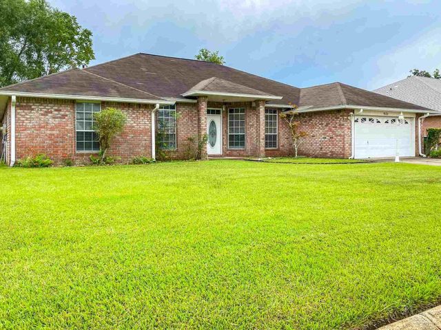 9121 Sebring Dr, Pensacola, FL 32506