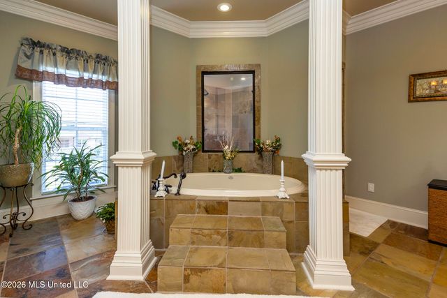 4155 Dawkins Farm Drive, Olive Branch, MS 38654