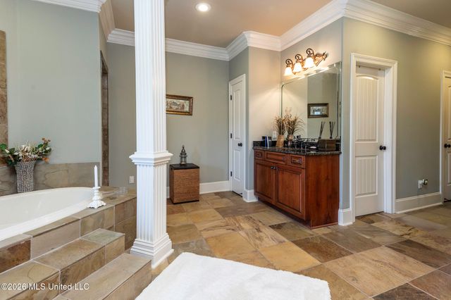 4155 Dawkins Farm Drive, Olive Branch, MS 38654