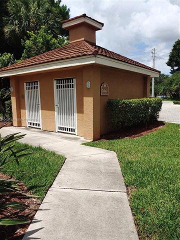 704 NW 92nd Ave 704, Plantation, FL 33324