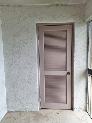 704 NW 92nd Ave 704, Plantation, FL 33324
