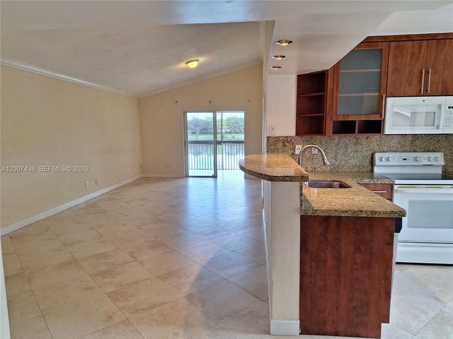 704 NW 92nd Ave 704, Plantation, FL 33324