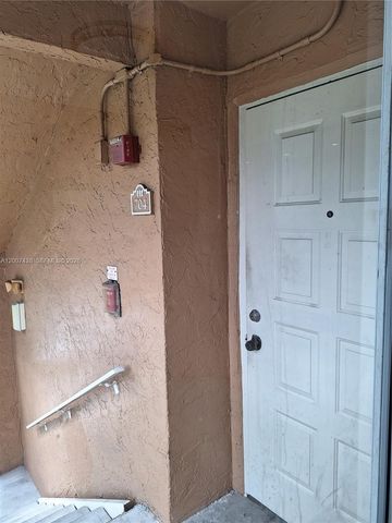 704 NW 92nd Ave 704, Plantation, FL 33324