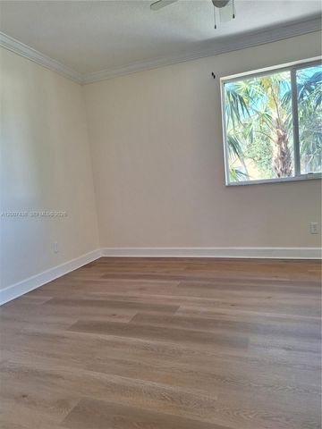 704 NW 92nd Ave 704, Plantation, FL 33324