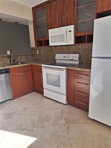 704 NW 92nd Ave 704, Plantation, FL 33324