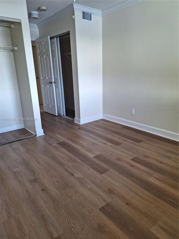 704 NW 92nd Ave 704, Plantation, FL 33324