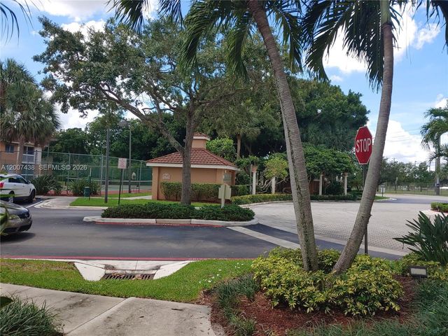 704 NW 92nd Ave 704, Plantation, FL 33324