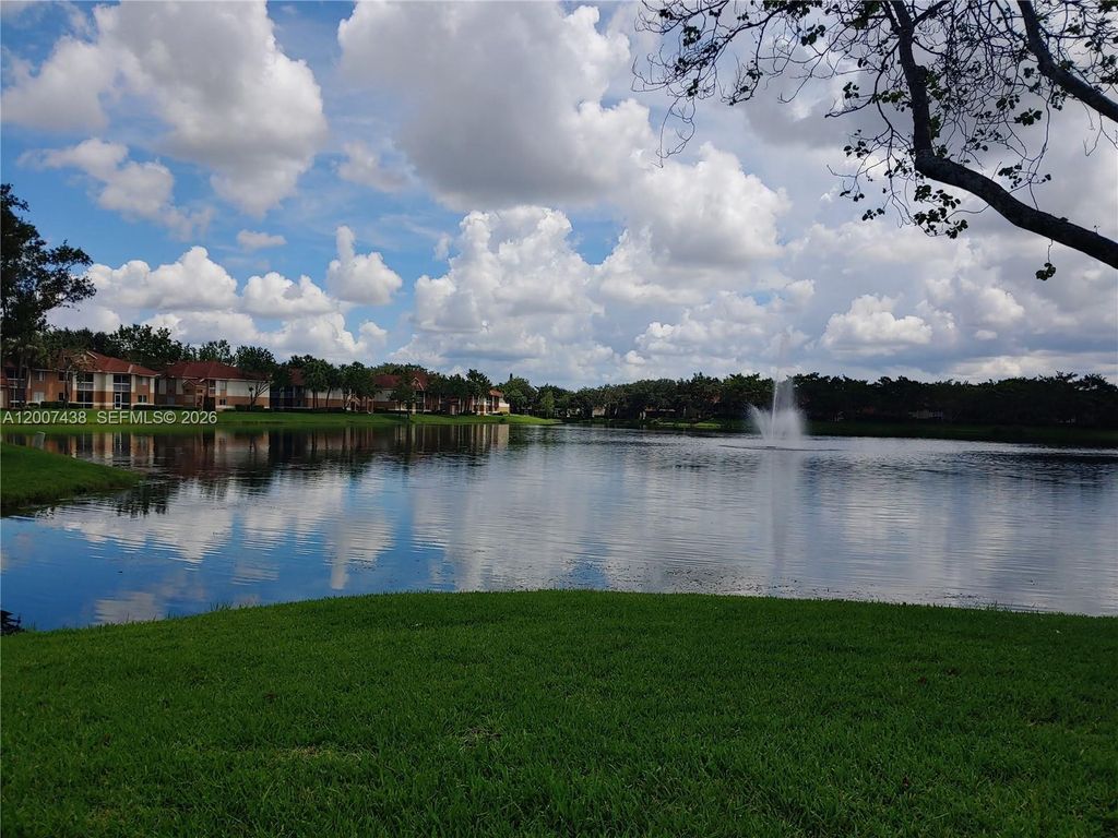 704 NW 92nd Ave 704, Plantation, FL 33324