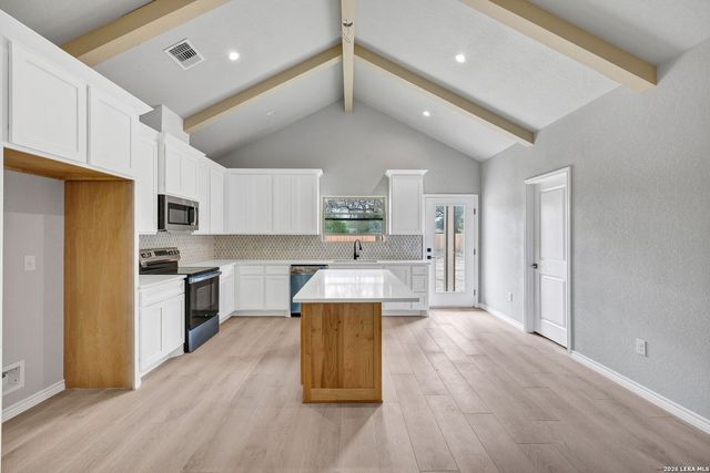 23206 Silver Chalice, Elmendorf, TX 78112