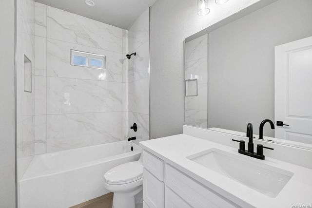 23206 Silver Chalice, Elmendorf, TX 78112