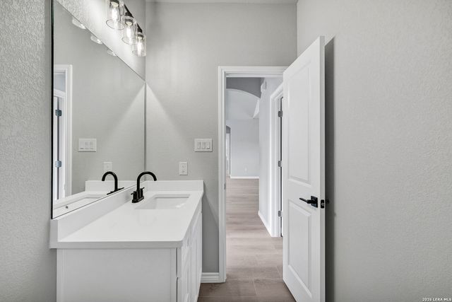 23206 Silver Chalice, Elmendorf, TX 78112