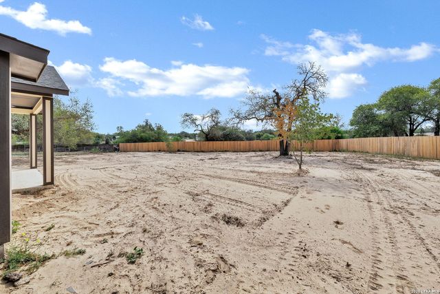 23206 Silver Chalice, Elmendorf, TX 78112