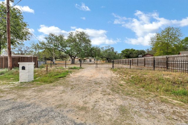 23206 Silver Chalice, Elmendorf, TX 78112