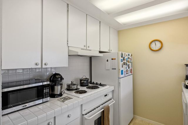 116 16th Street, Pacific Grove, CA 93950