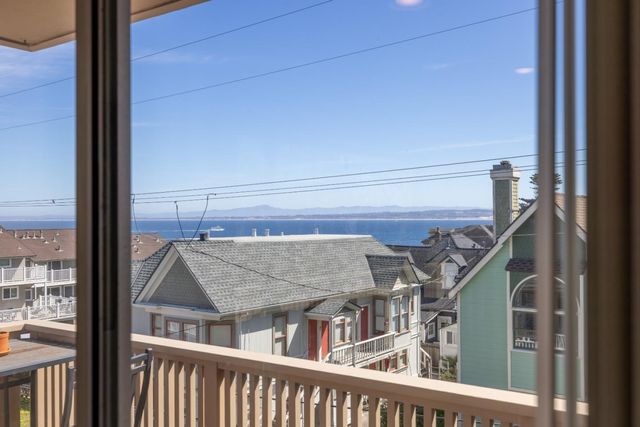 116 16th Street, Pacific Grove, CA 93950