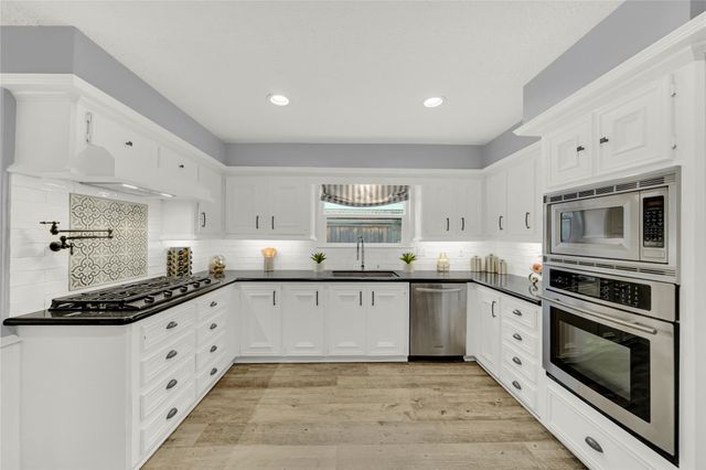 16111 Maplehurst Drive, Houston, TX 77379