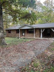1608 Wilson Rd, Crossville, TN 38571