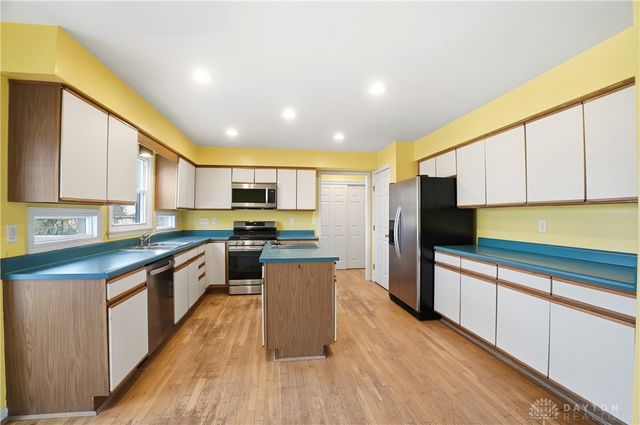 8277 Medinah Court, West Chester, OH 45069