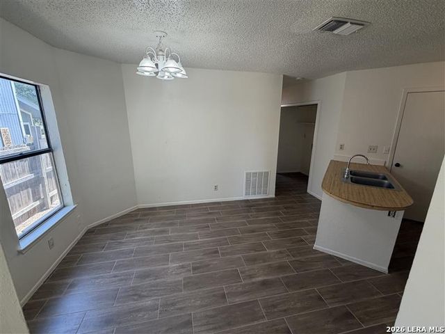 9631 BRATTON DR, San Antonio, TX 78245