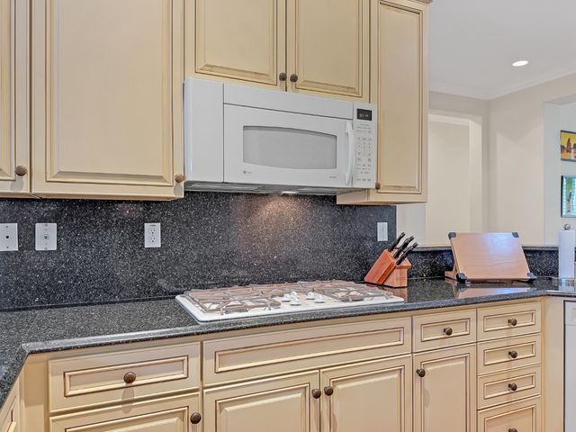 285 Sawmill Ln, Lincoln, CA 95648