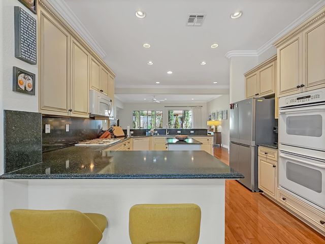 285 Sawmill Ln, Lincoln, CA 95648