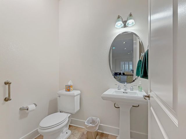 285 Sawmill Ln, Lincoln, CA 95648