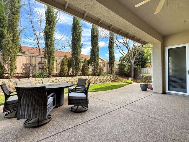 285 Sawmill Ln, Lincoln, CA 95648