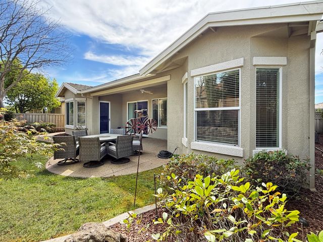 285 Sawmill Ln, Lincoln, CA 95648