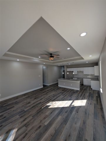 2631 Burger Avenue, Dallas, TX 75215