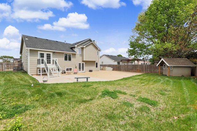 327 E Catalpa St, Derby, KS 67037