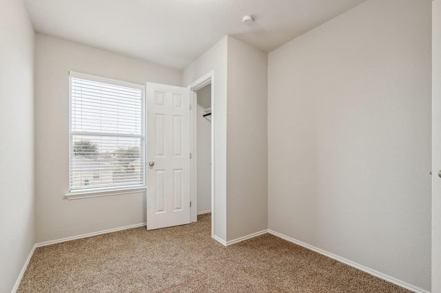 122 Mossy Rock CV, Hutto, TX 78634