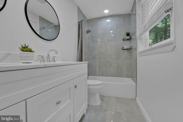 5685 FRENCH AVE, Sykesville, MD 21784