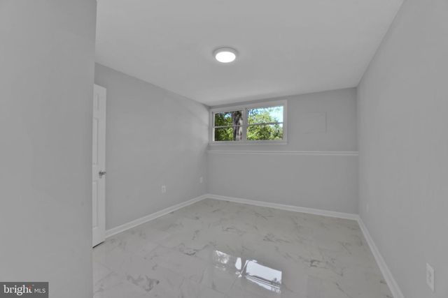 5685 FRENCH AVE, Sykesville, MD 21784
