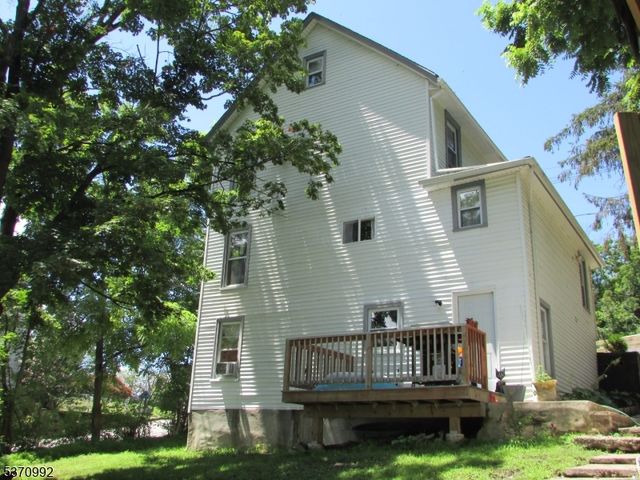 22 Harrison St, Sussex Boro, NJ 07461