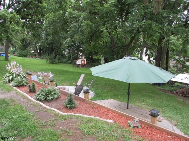 22 Harrison St, Sussex Boro, NJ 07461