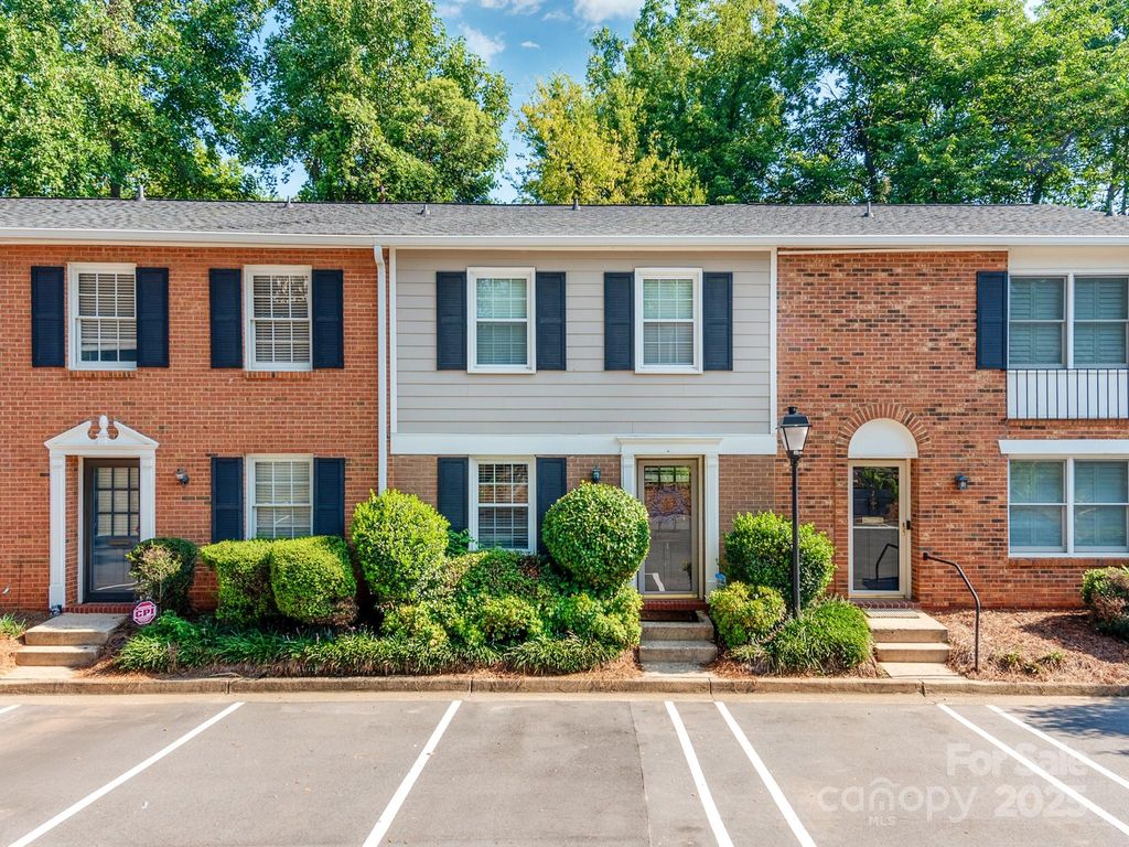 4605 Hedgemore Drive I, Charlotte, NC 28209