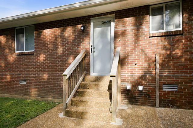 425 Ezell Pike, Nashville, TN 37217