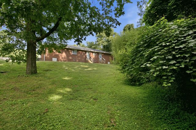 425 Ezell Pike, Nashville, TN 37217