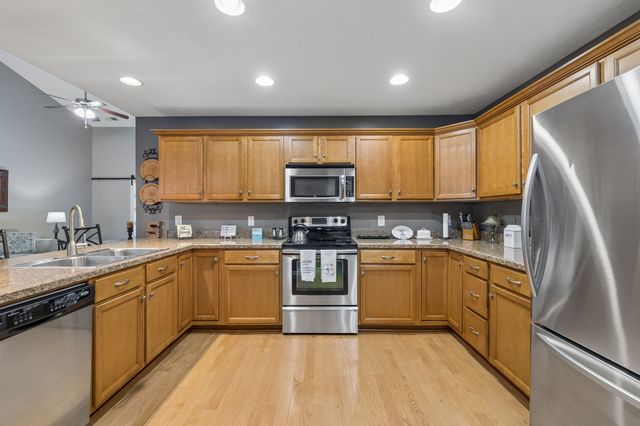 395 Devon Chase Hl Unit 1102, Gallatin, TN 37066