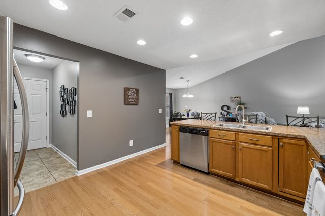 395 Devon Chase Hl Unit 1102, Gallatin, TN 37066