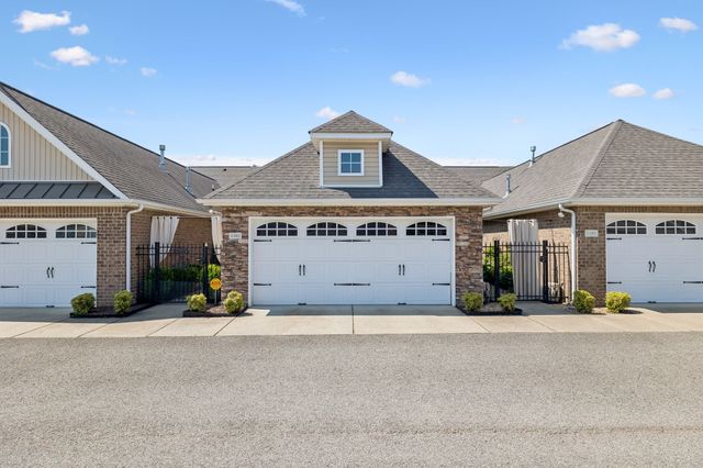 395 Devon Chase Hl Unit 1102, Gallatin, TN 37066