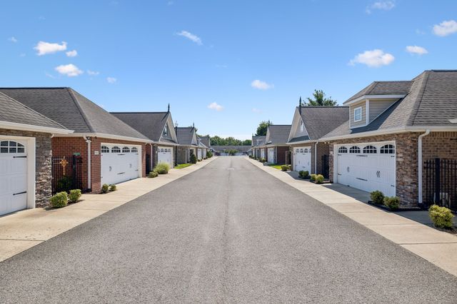 395 Devon Chase Hl Unit 1102, Gallatin, TN 37066